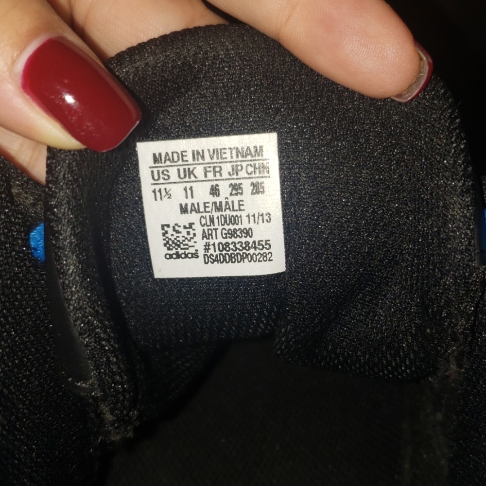 Adidas - Picture 6 of 7